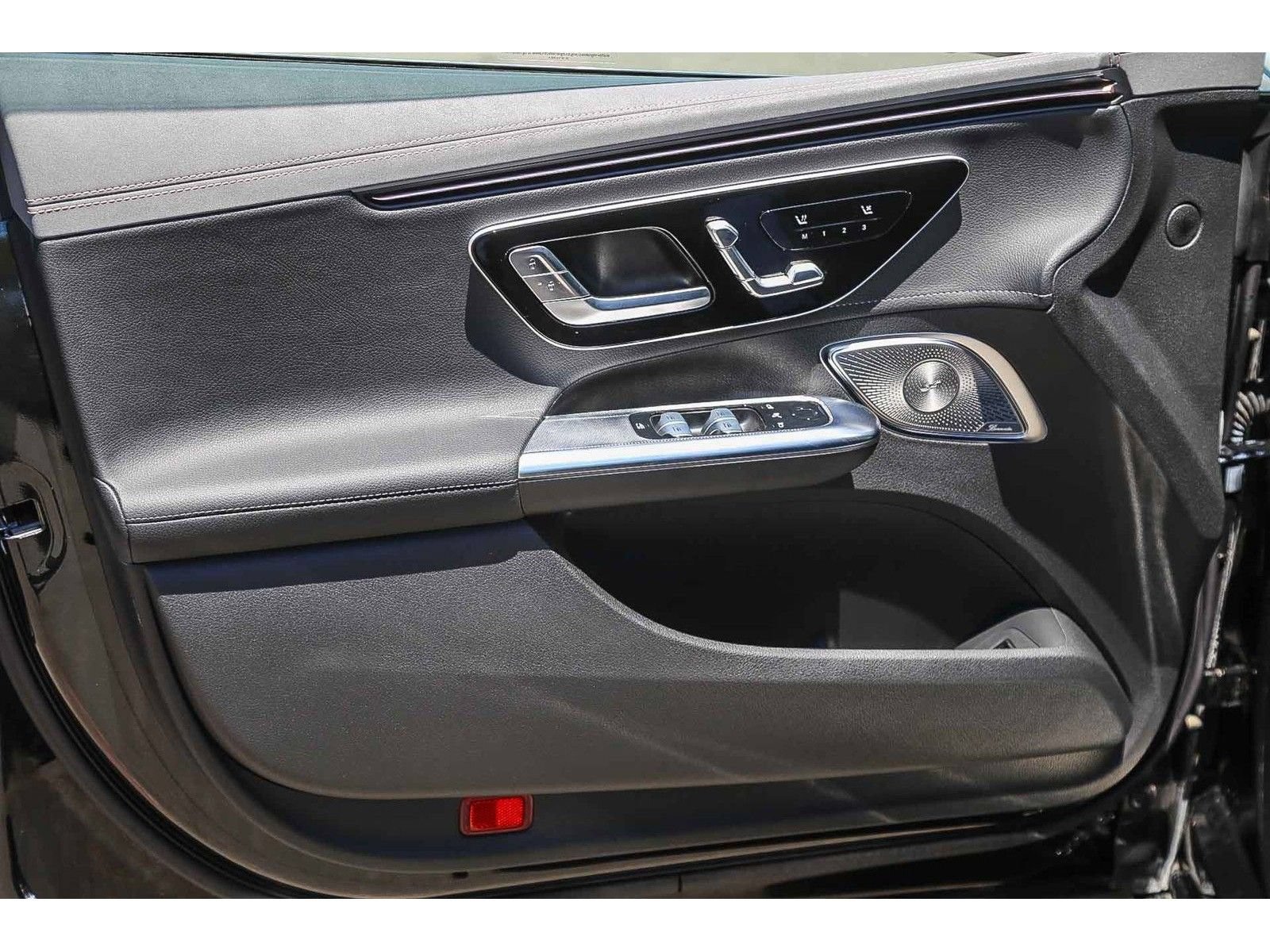 Used 2024 Mercedes-Benz EQE 350+ 4MATIC Sedan image 19