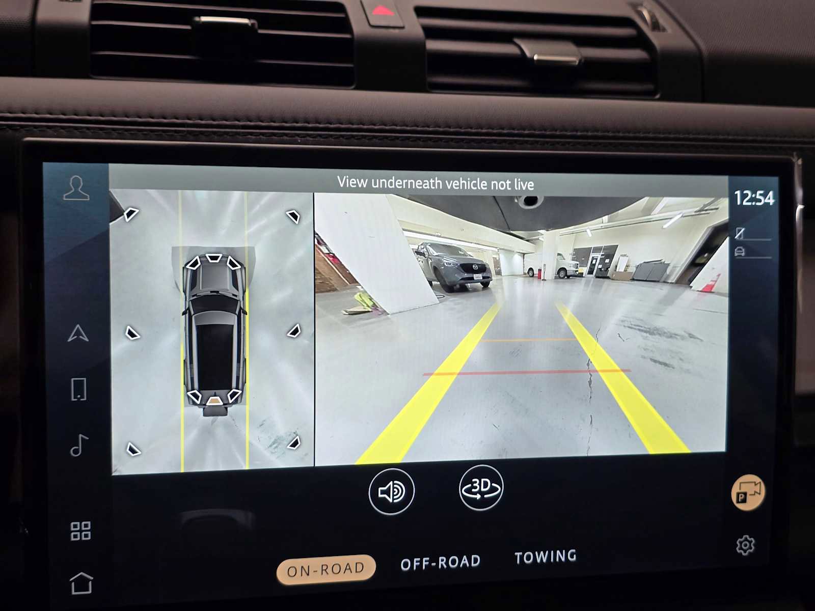 New 2026 Land Rover Defender 130 X-Dynamic SE image 30
