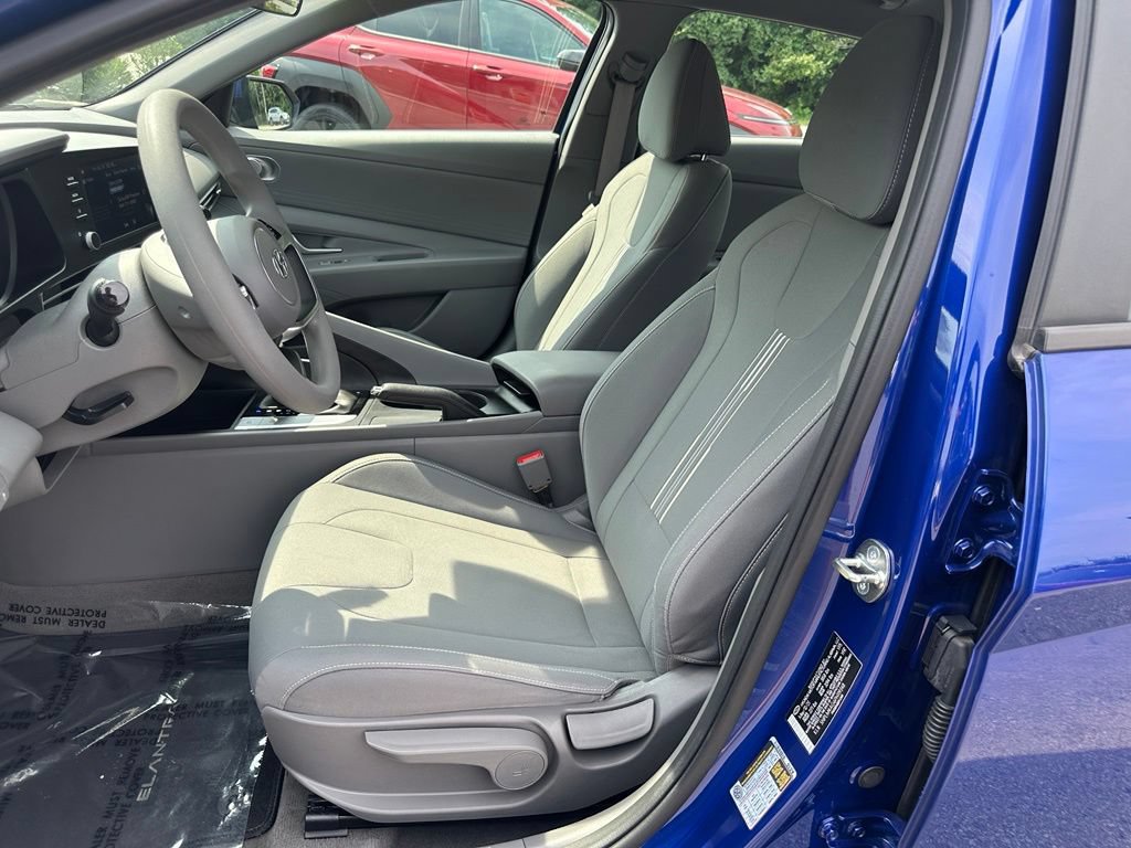 Certified 2023 Hyundai Elantra SEL FWD image 13