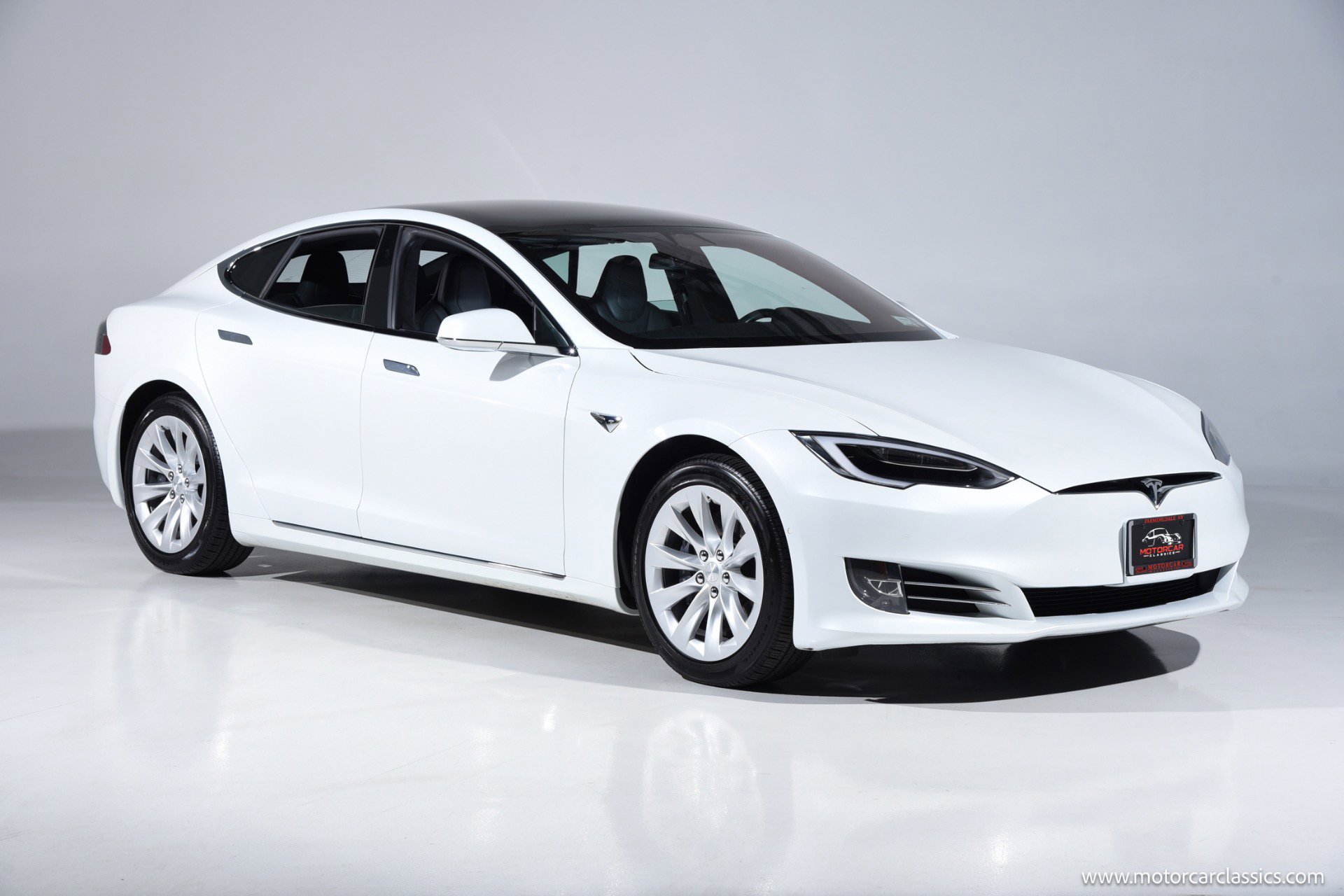 Used 2018 Tesla Model S 100D image 1