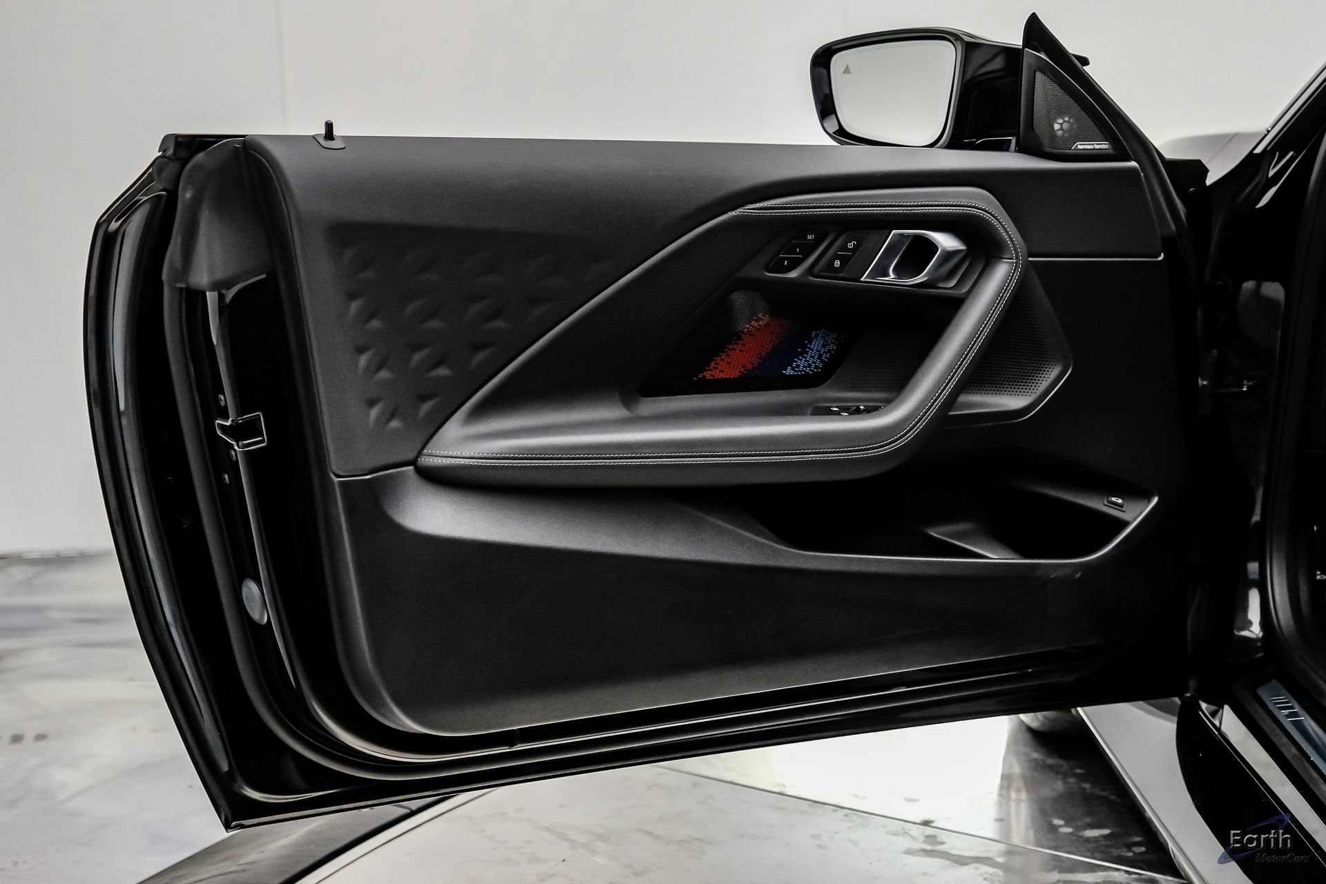 Used 2025 BMW M2 w/ Carbon Package RWD image 86