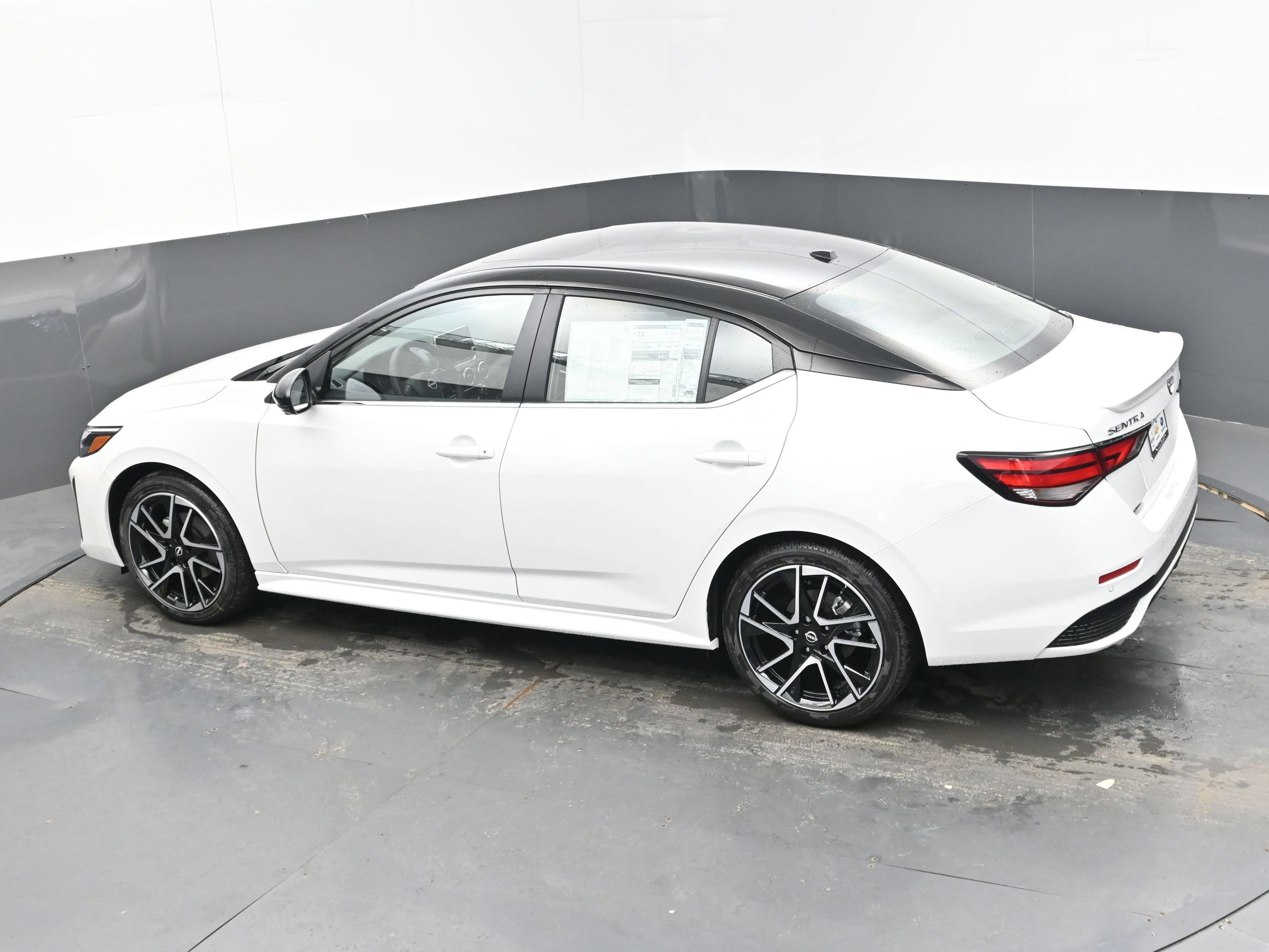 New 2025 Nissan Sentra SR w/ SR Premium Package image 34