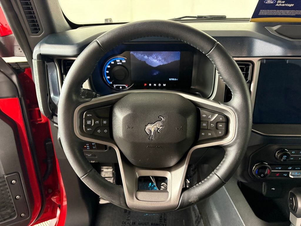 Used 2023 Ford Bronco Outer Banks AWD/4WD image 15