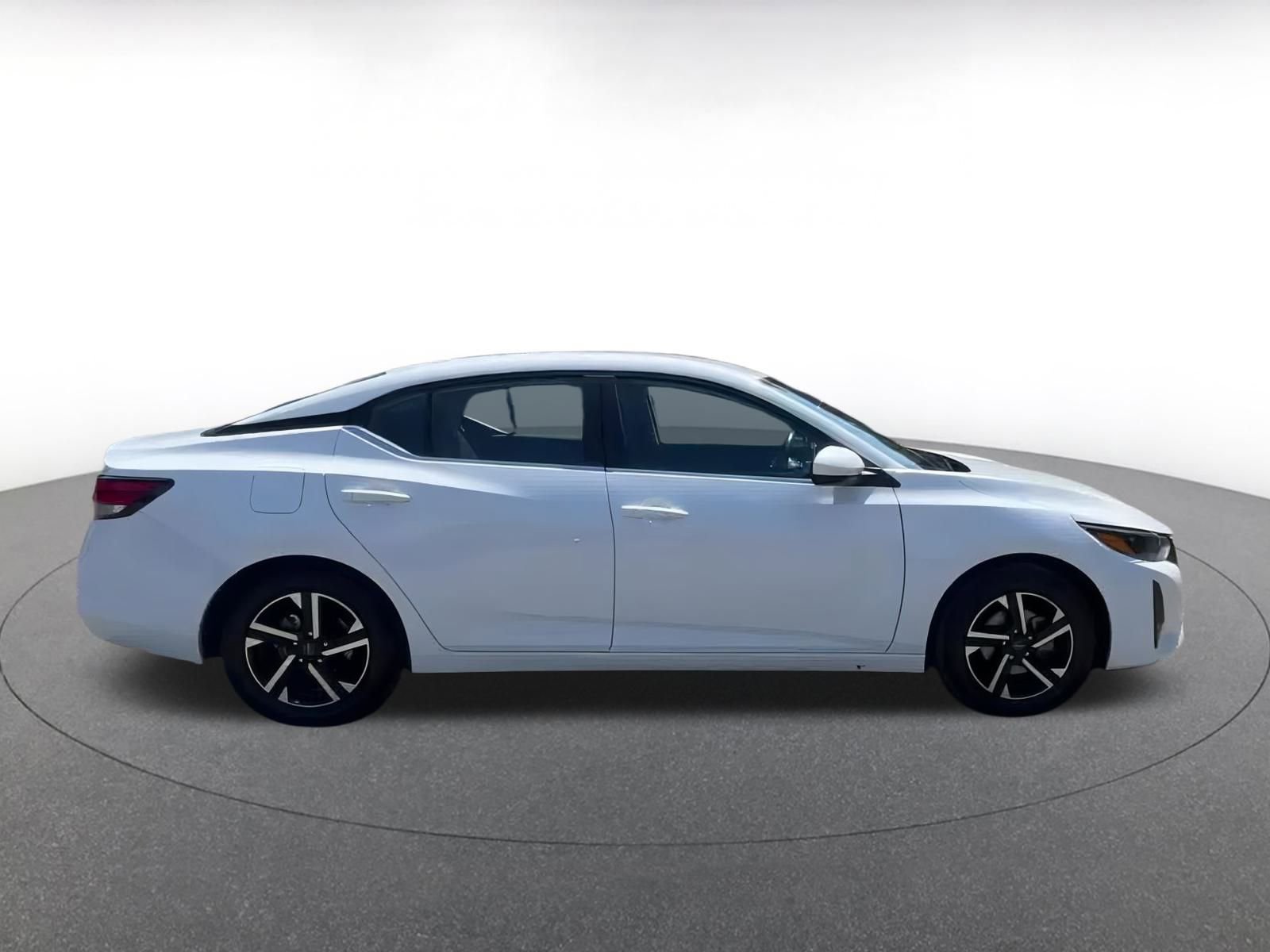 Used 2024 Nissan Sentra SV image 16