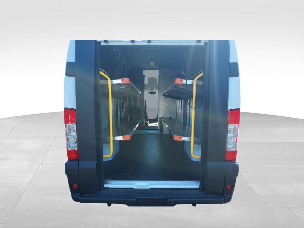New 2024 RAM ProMaster 3500 w/ Delivery Van Package FWD image 9