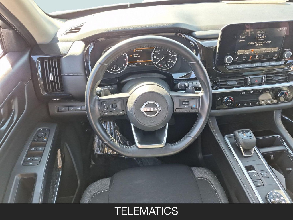 Used 2025 Nissan Pathfinder SV AWD/4WD image 12