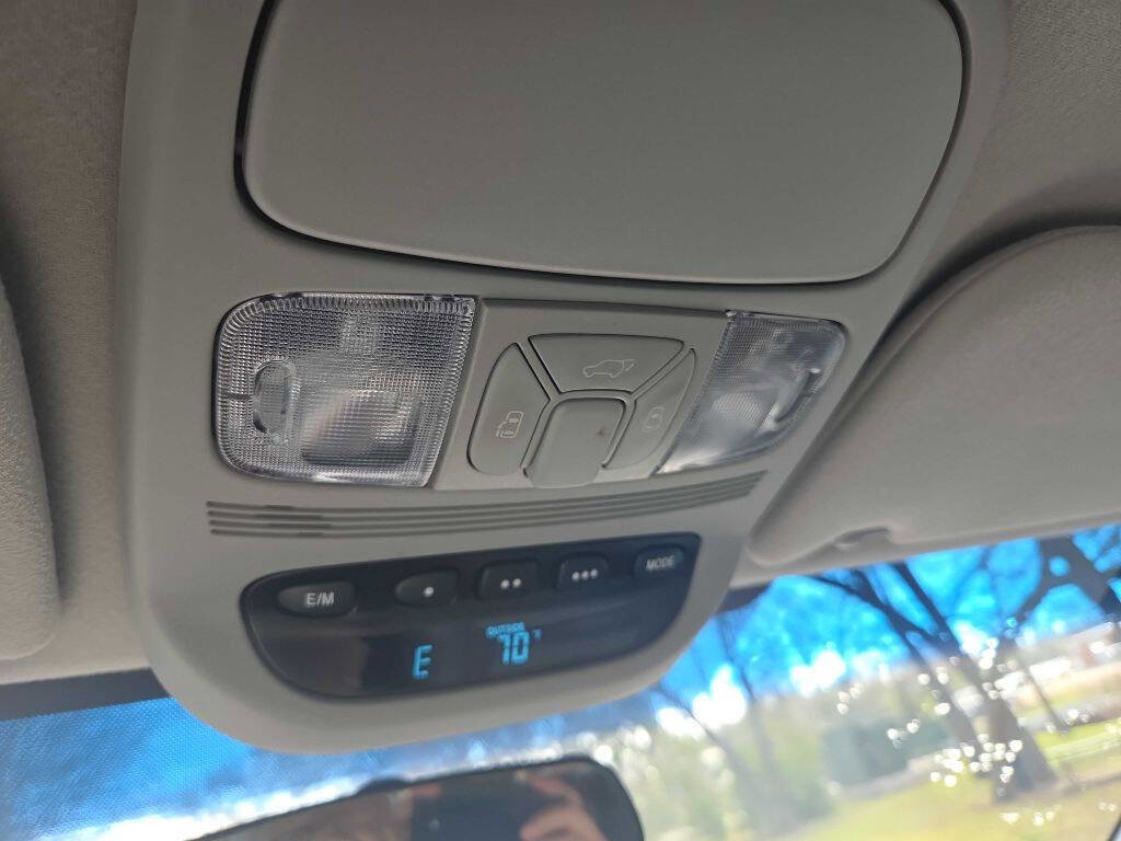 Used 2007 Toyota Sienna XLE image 33