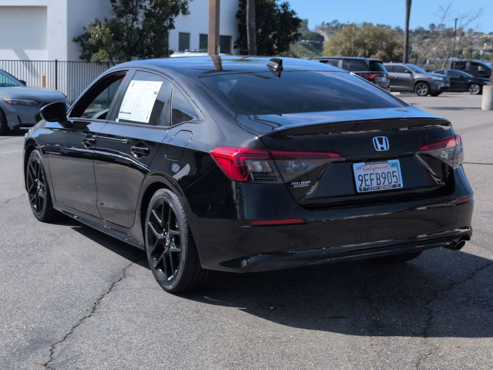 Used 2023 Honda Civic Sport image 3