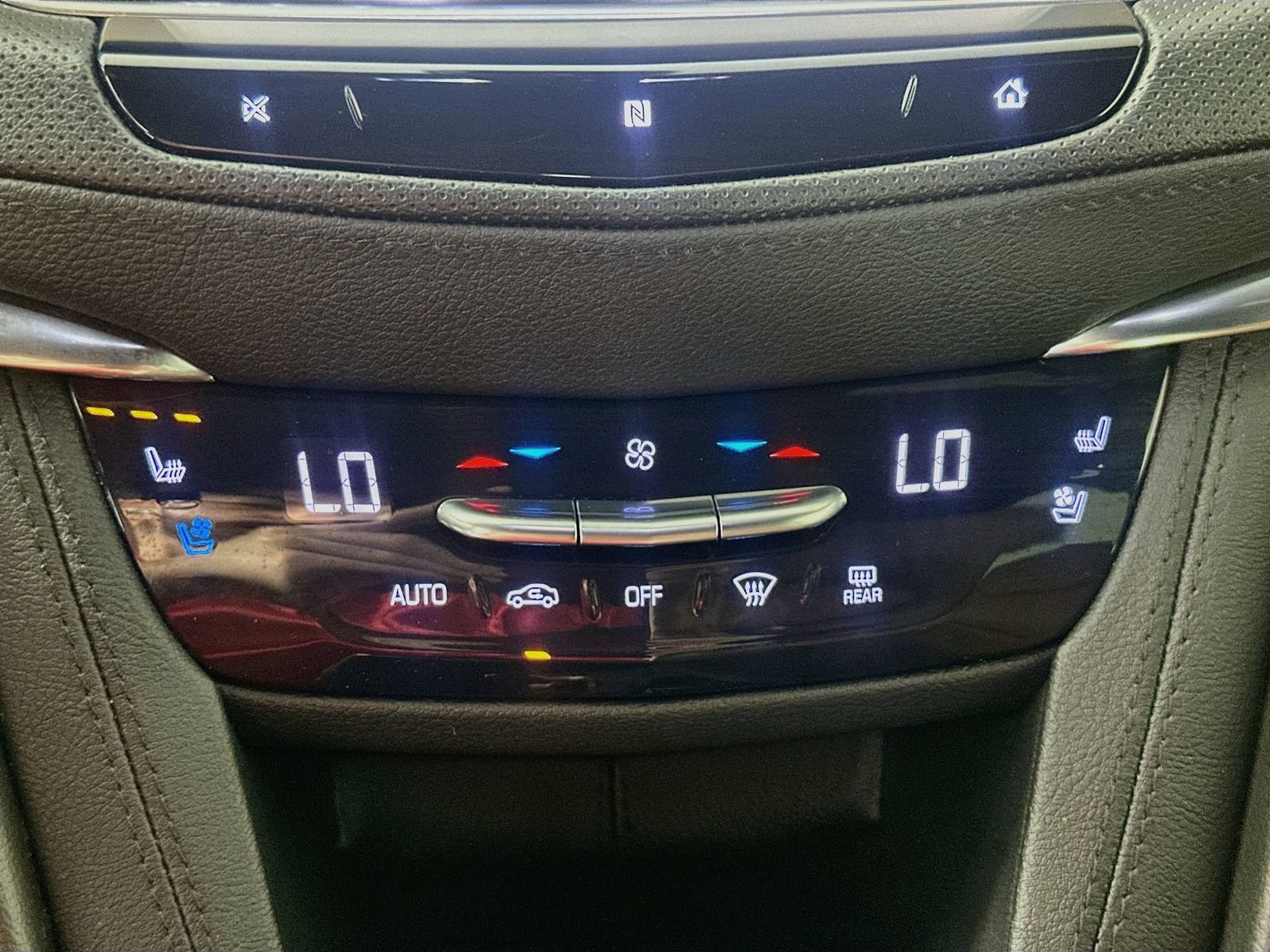 Used 2020 Cadillac XT5 Sportv AWD/4WD image 16