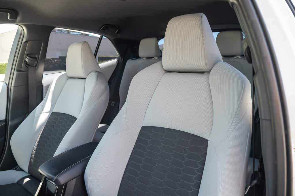 Used 2022 Toyota Corolla SE w/ Carpet Mat Package (TMS) FWD image 17