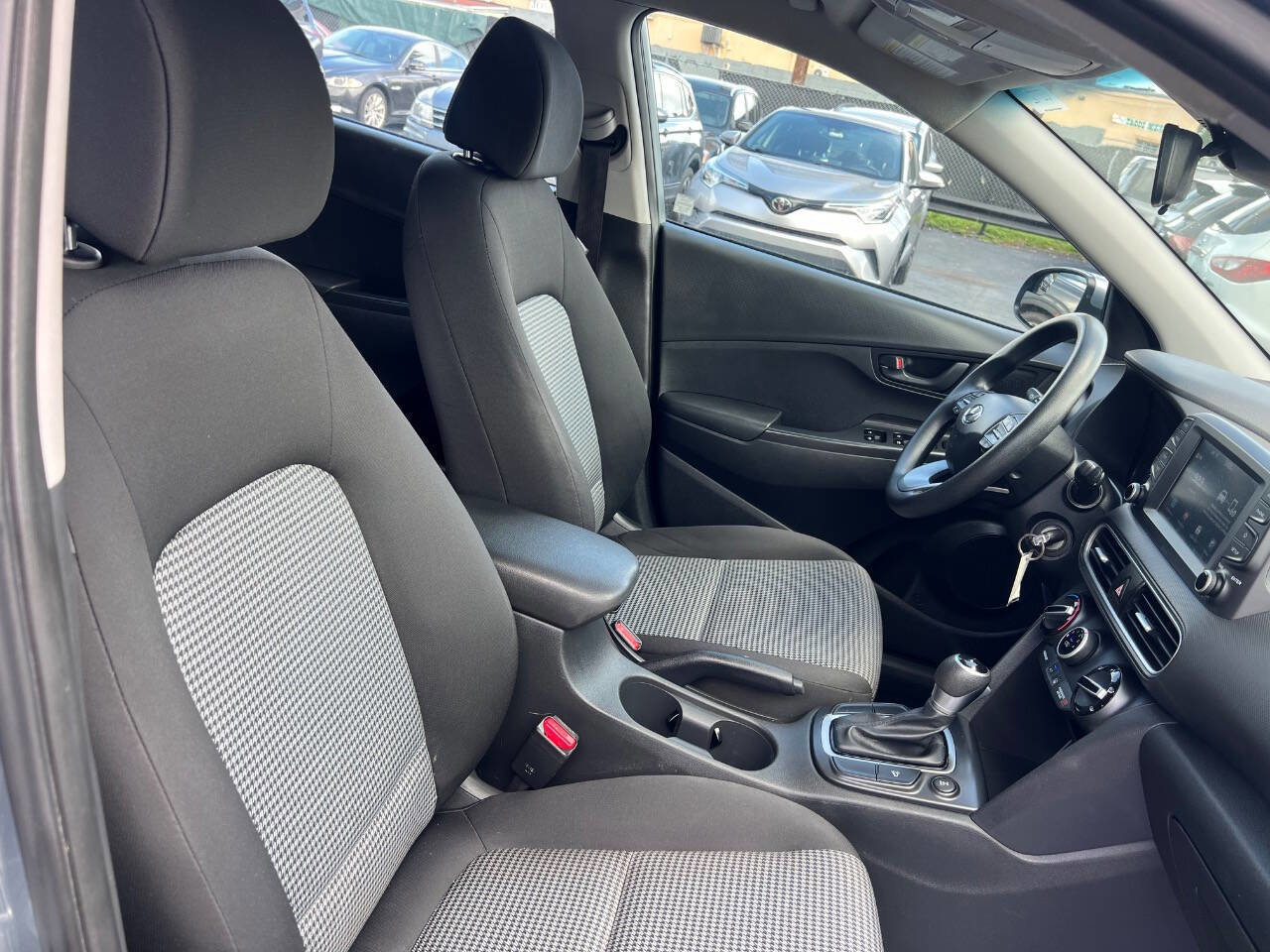 Used 2019 Hyundai Kona SE image 15