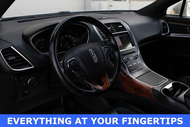 Used 2018 Lincoln MKX Reserve w/ Lincoln MKX Climate Package image 2