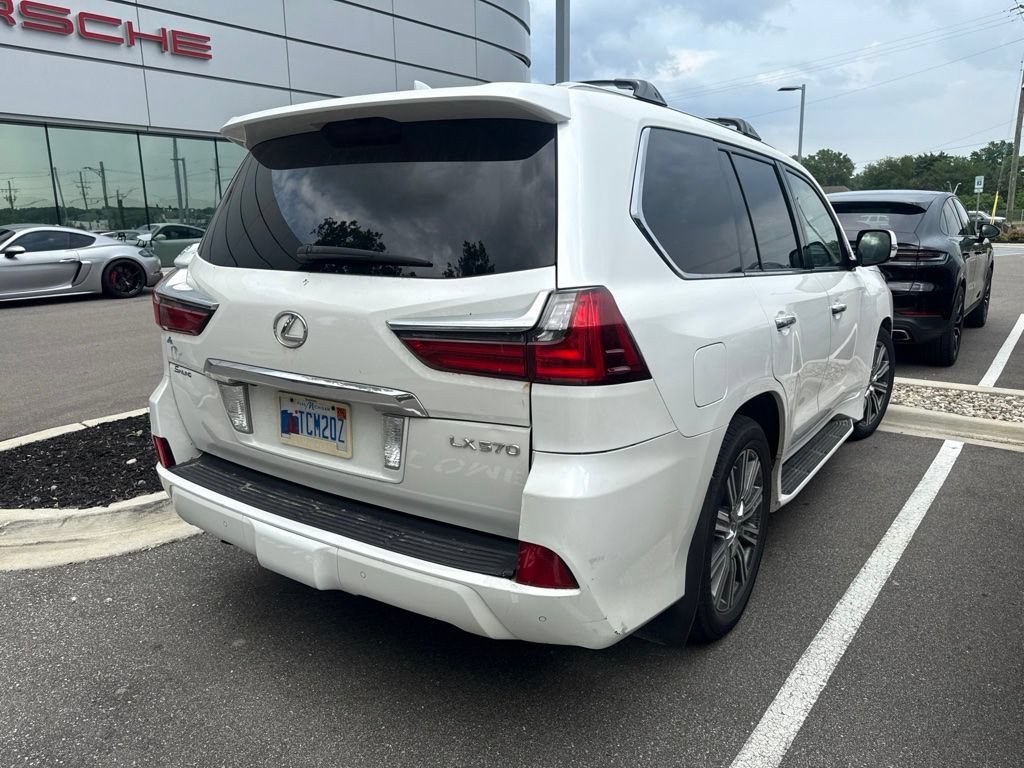 Used 2017 Lexus LX 570 4WD w/ Luxury Package image 3
