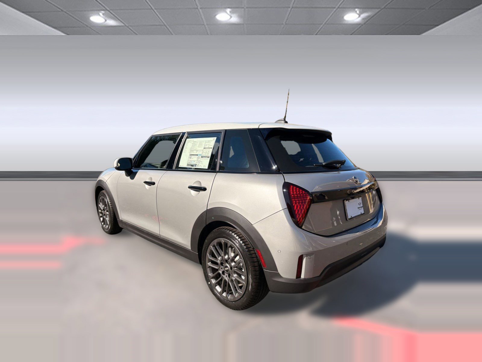 Used 2026 MINI Cooper 4-Door Hardtop FWD image 3