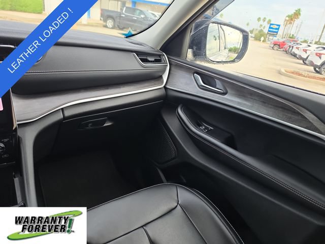 Used 2024 Jeep Grand Cherokee Limited RWD image 10