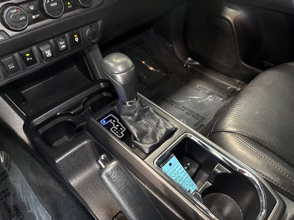 Used 2019 Toyota Tacoma TRD Off-Road AWD/4WD image 22
