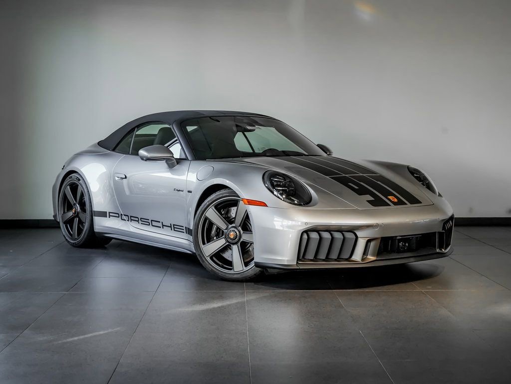 Used 2026 Porsche 911 Carrera GTS RWD image 9