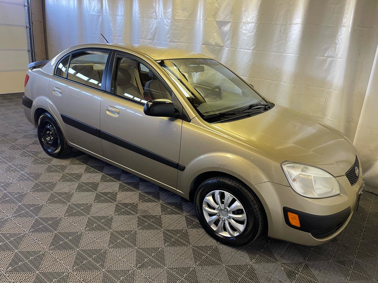 Used 2007 Kia Rio LX image 7