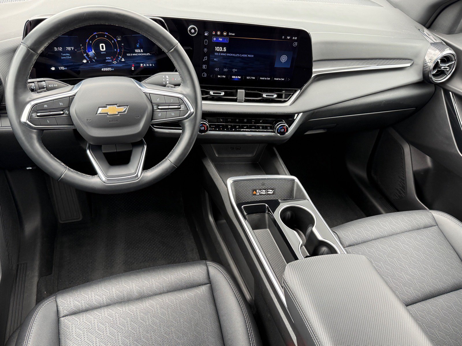 Used 2025 Chevrolet Equinox LT w/ Convenience Package II FWD image 12