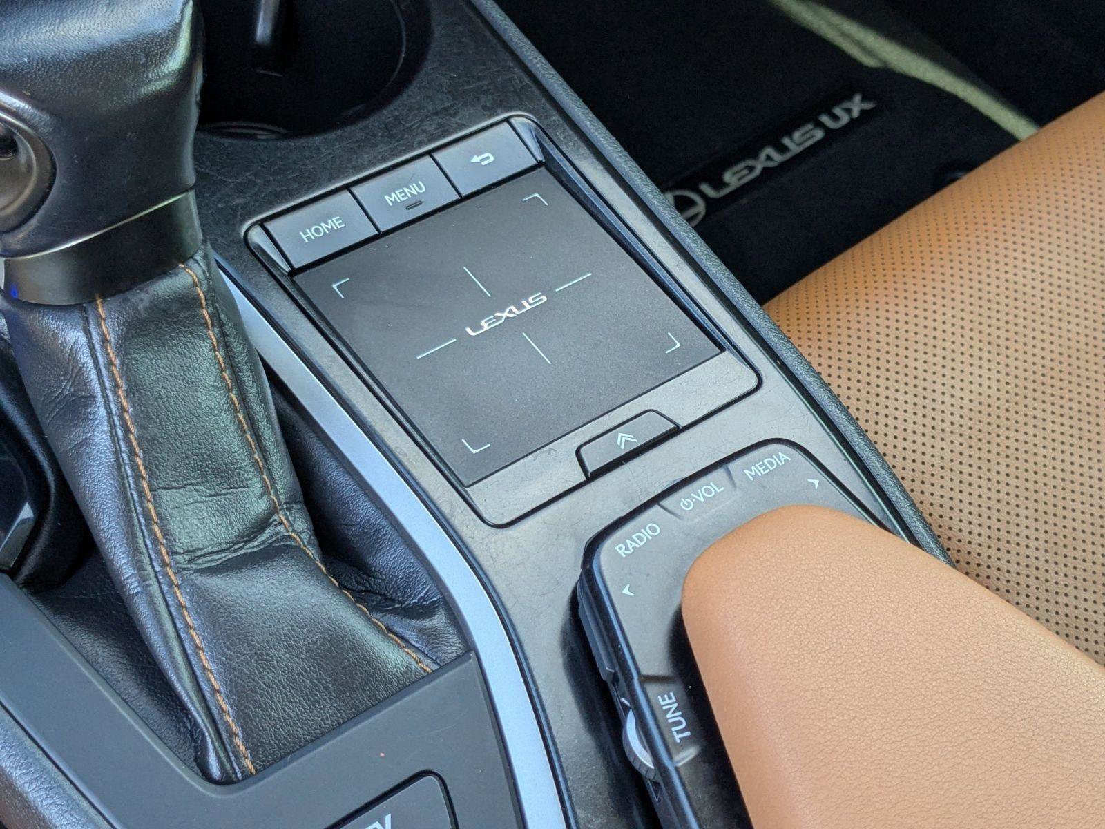 Used 2020 Lexus UX 250h w/ Premium Package image 19