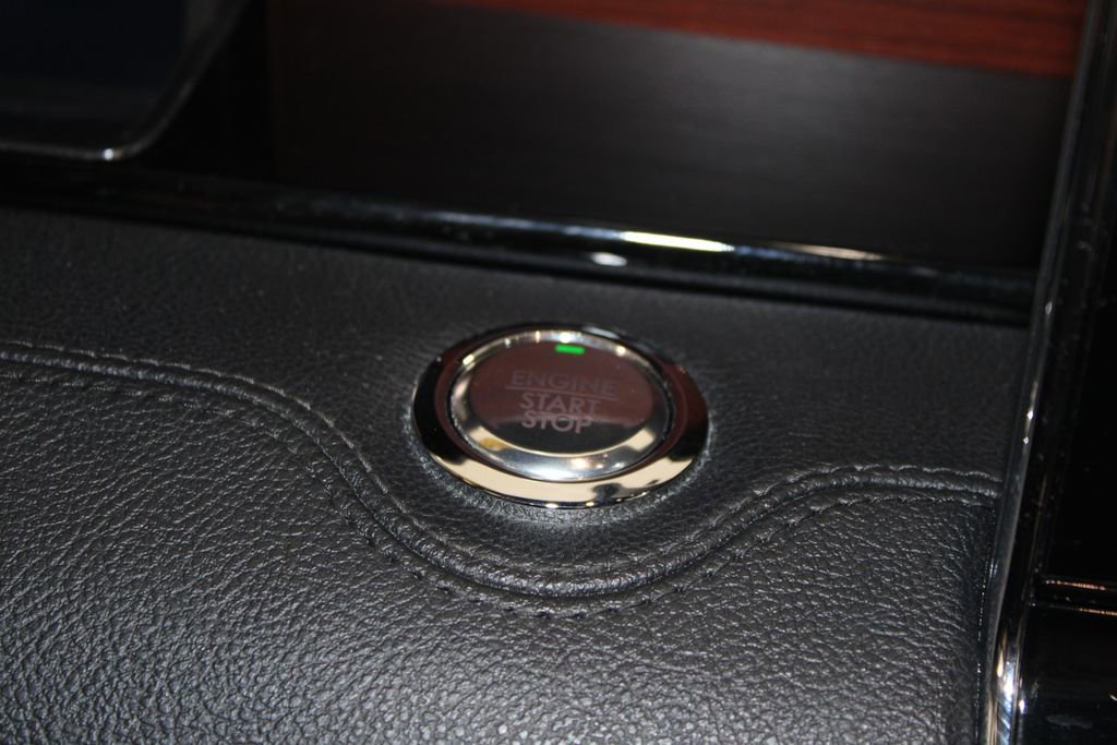 Used 2023 Lincoln Navigator Reserve image 48