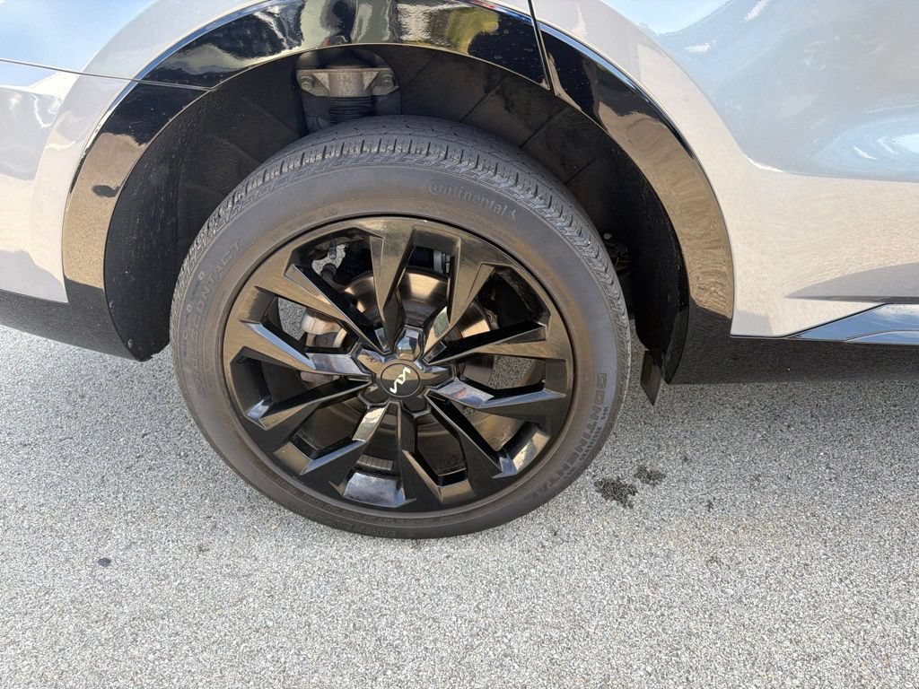 Certified 2023 Kia Sorento SX AWD/4WD image 9