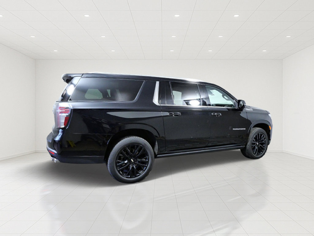 Used 2023 Chevrolet Suburban High Country AWD/4WD image 6