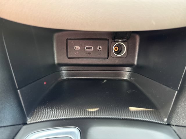 Used 2021 Chevrolet Equinox LT AWD/4WD image 19