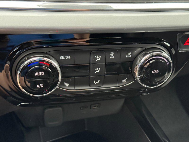 New 2026 Chevrolet Trax LT w/ Driver Confidence Package image 15