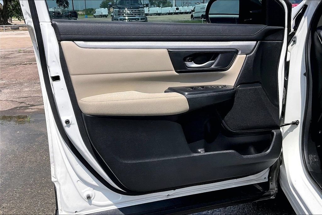 Used 2018 Honda CR-V LX image 17