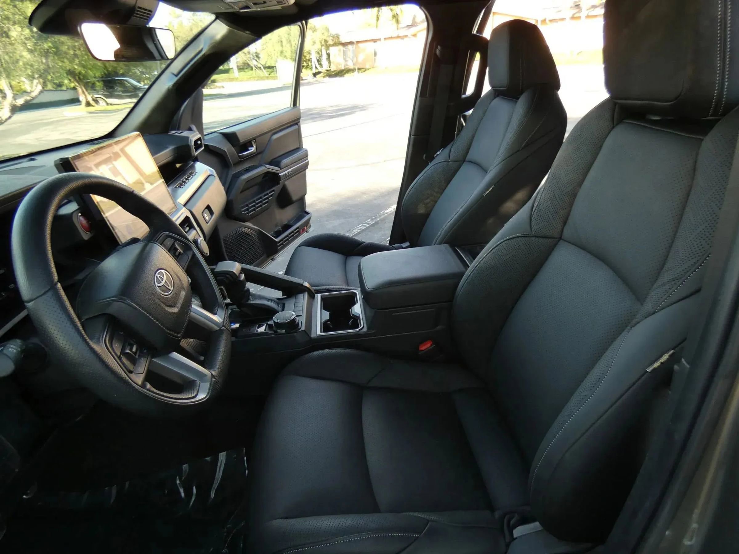 Used 2025 Toyota Tacoma TRD Sport image 63