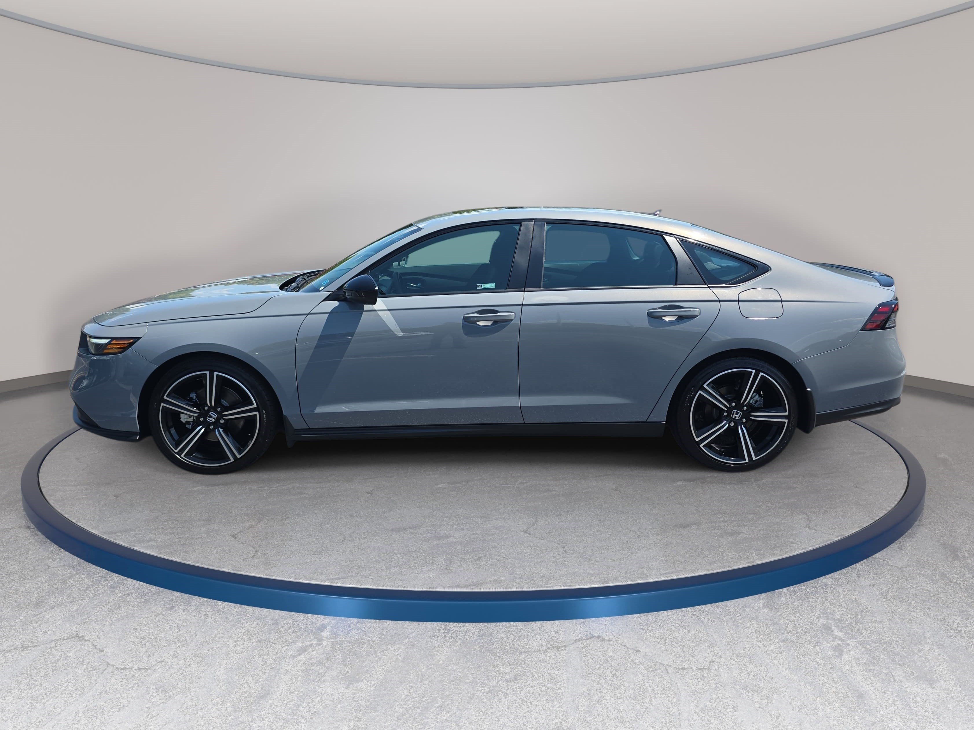 Used 2026 Honda Accord Sport image 8
