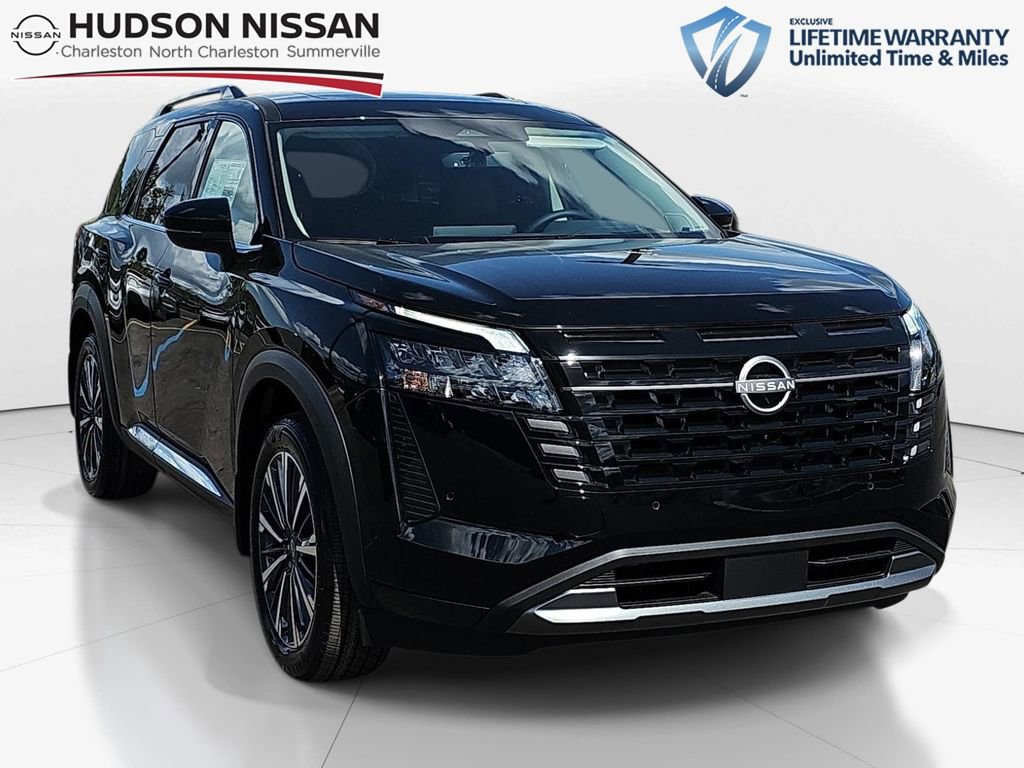 New 2026 Nissan Pathfinder Platinum FWD image 1