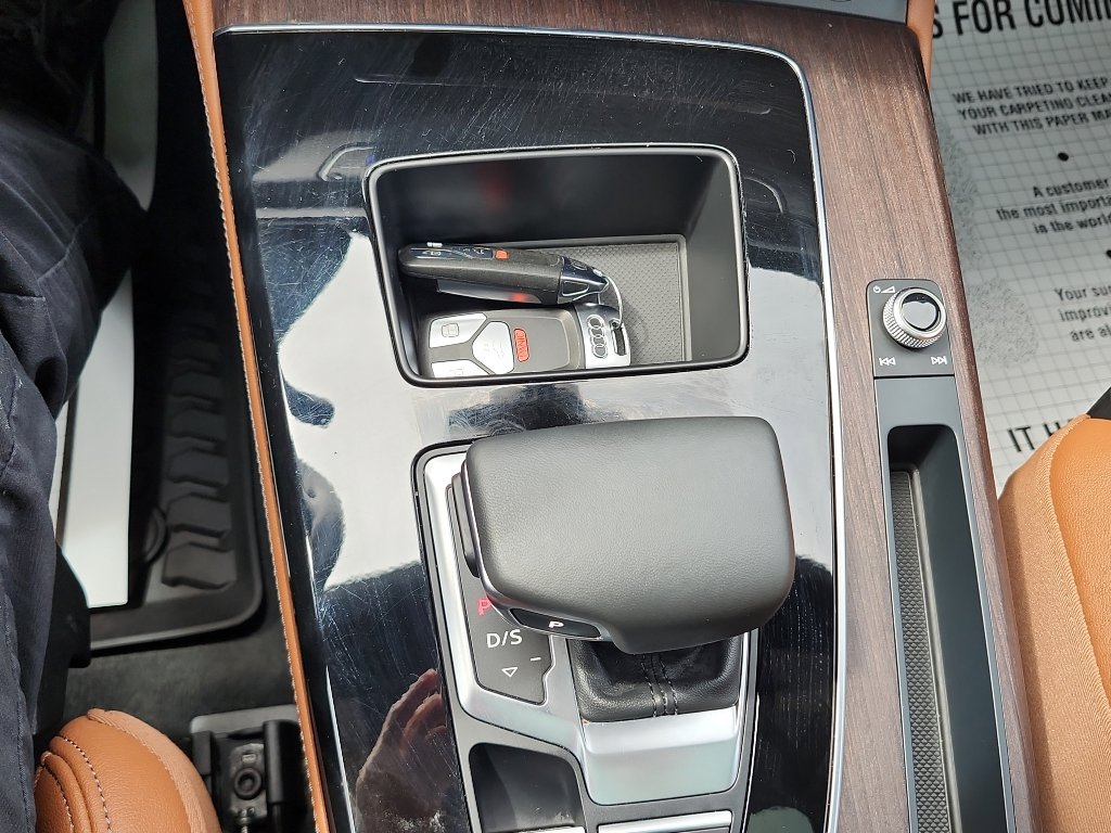 Used 2024 Audi Q5 e Prestige image 27