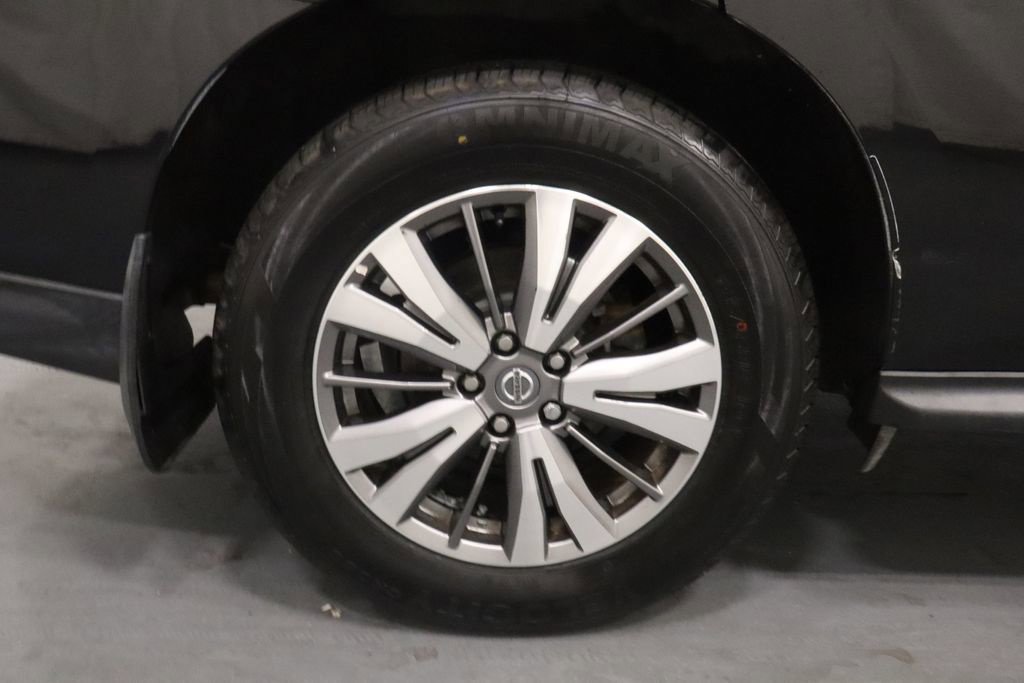 Used 2020 Nissan Pathfinder S AWD/4WD image 27