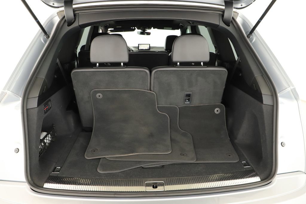 Used 2018 Audi Q7 3.0T Premium Plus w/ Premium Plus Package image 34