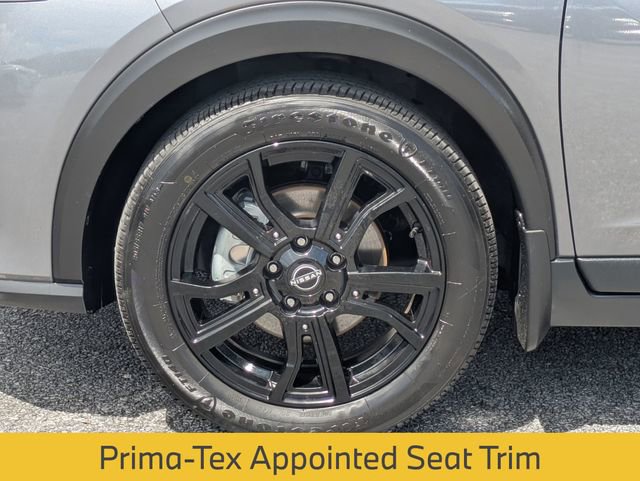 Used 2023 Nissan Kicks SR w/ SR Premium Package FWD image 12
