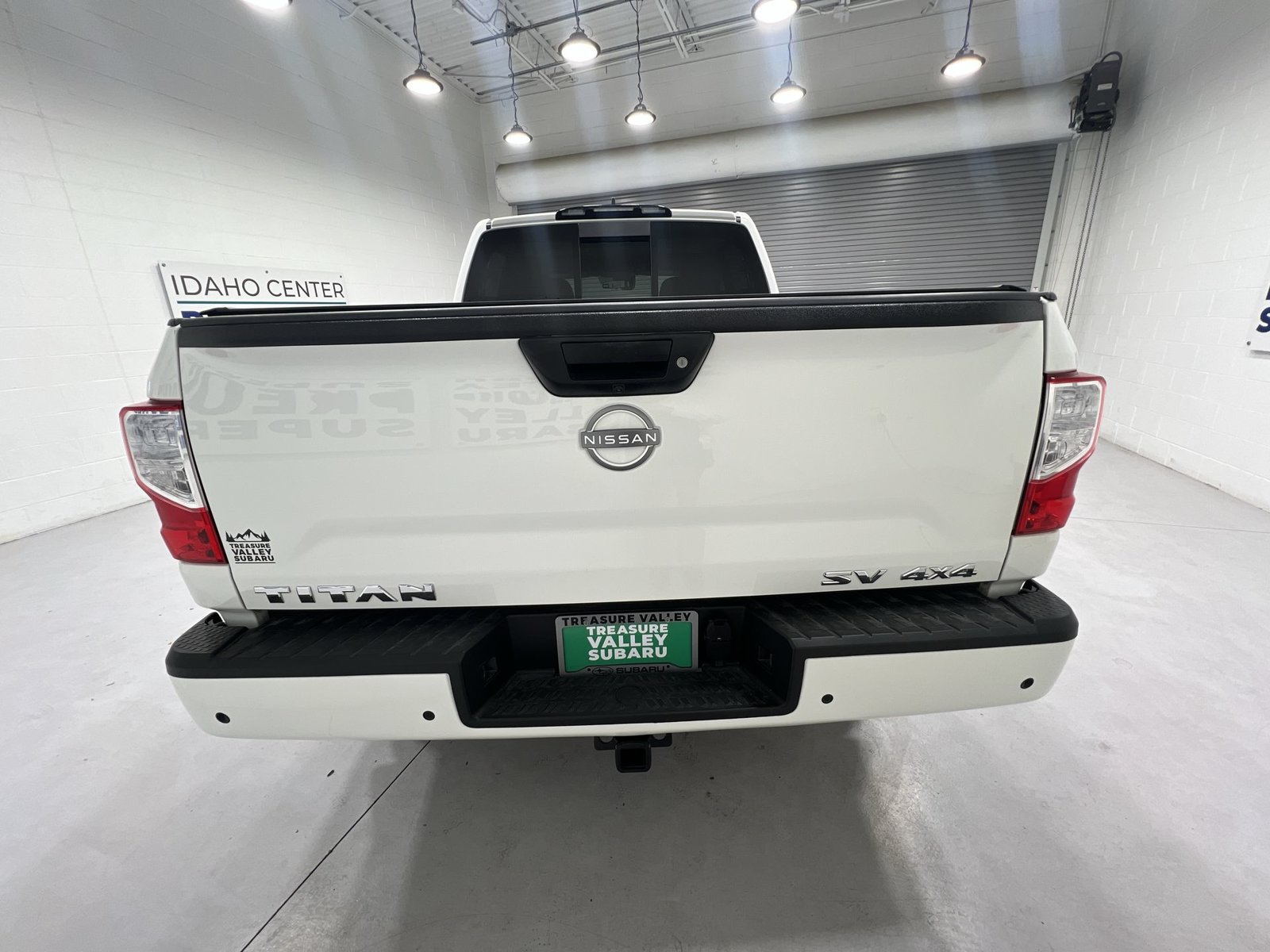 Used 2024 Nissan Titan SV AWD/4WD image 7