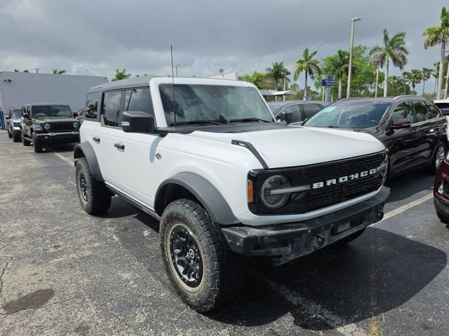 Used 2024 Ford Bronco Wildtrak image 3