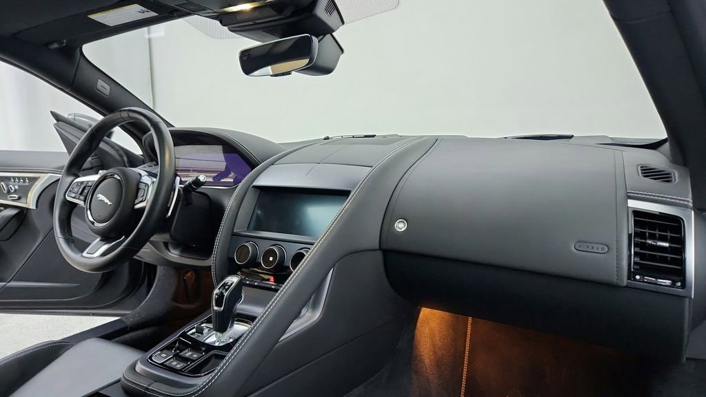 Used 2023 Jaguar F-TYPE Coupe image 26