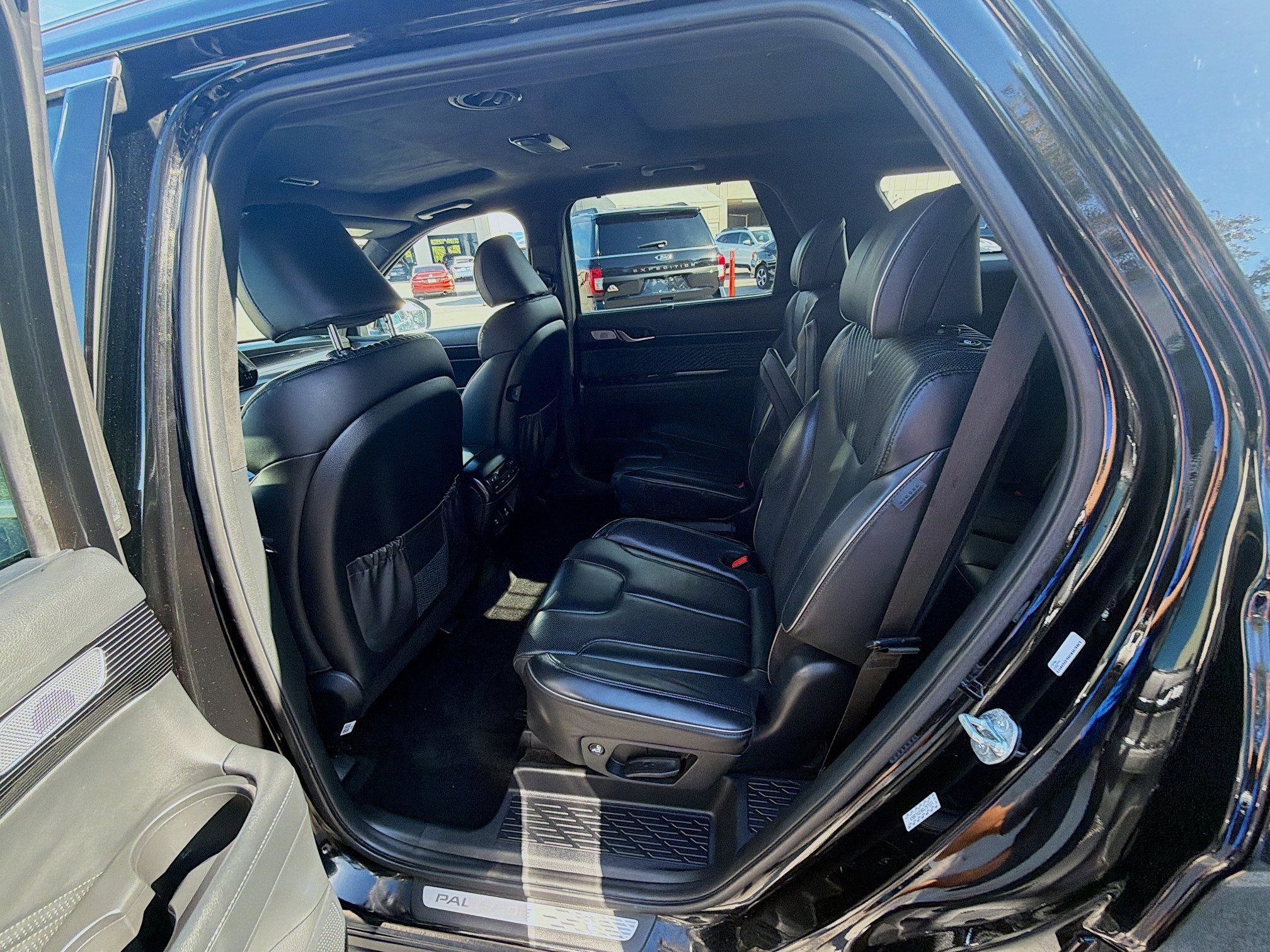 Used 2024 Hyundai Palisade Calligraphy image 22