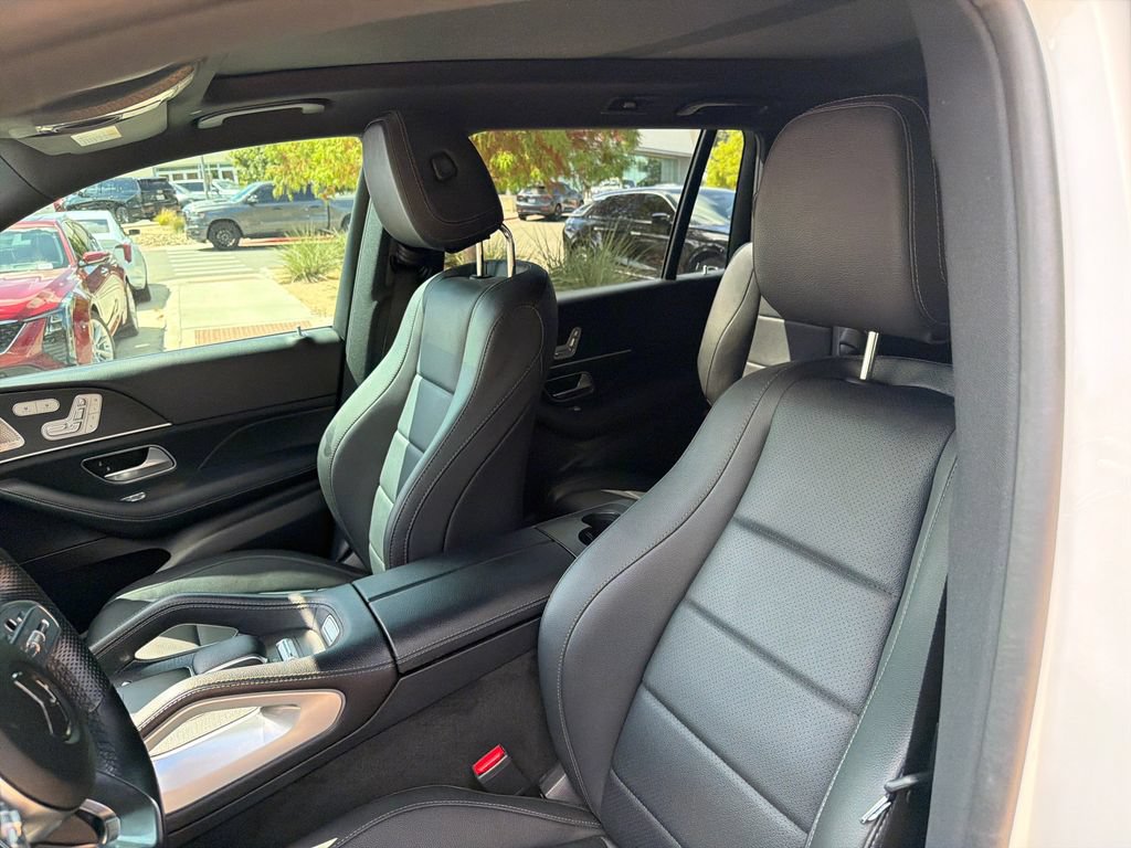 Used 2023 Mercedes-Benz GLS 450 4MATIC image 23