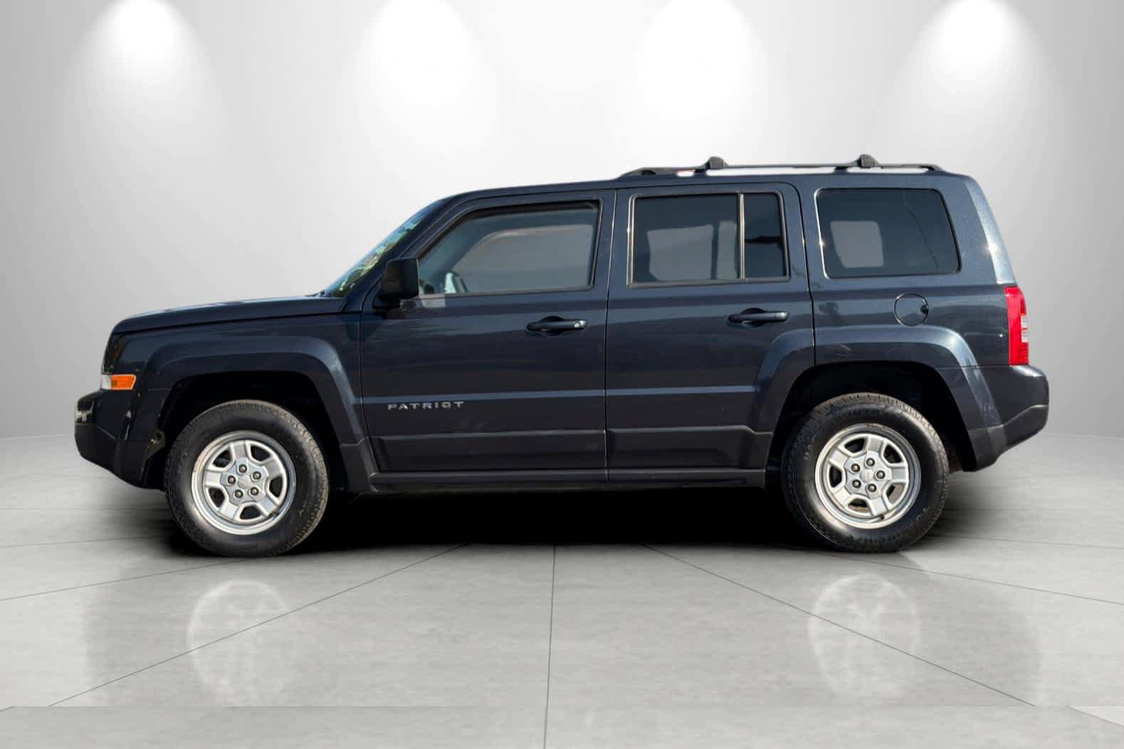 Used 2015 Jeep Patriot Sport w/ Power Value Group AWD/4WD image 5