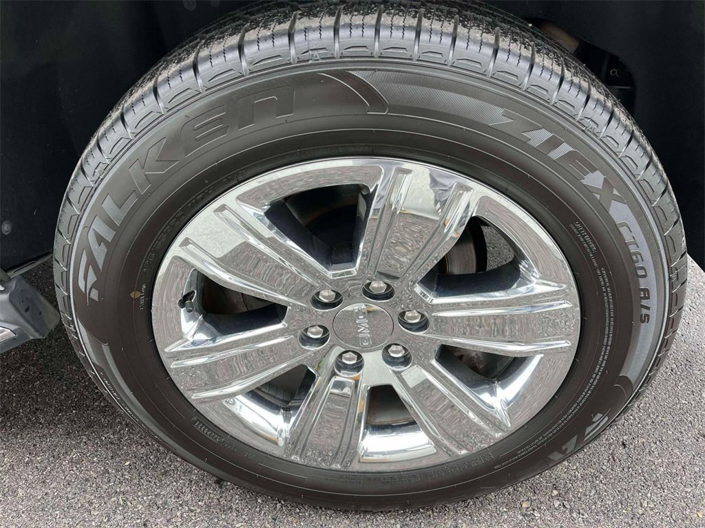 Used 2018 GMC Yukon SLT w/ HD Trailering Package image 11