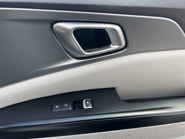 Certified 2024 Kia Carnival LX image 34