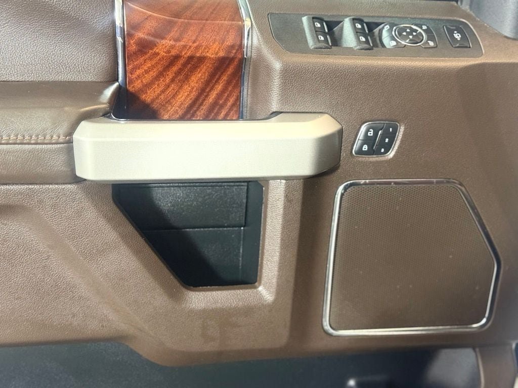 Used 2019 Ford F350 King Ranch w/ King Ranch Ultimate Package AWD/4WD image 13