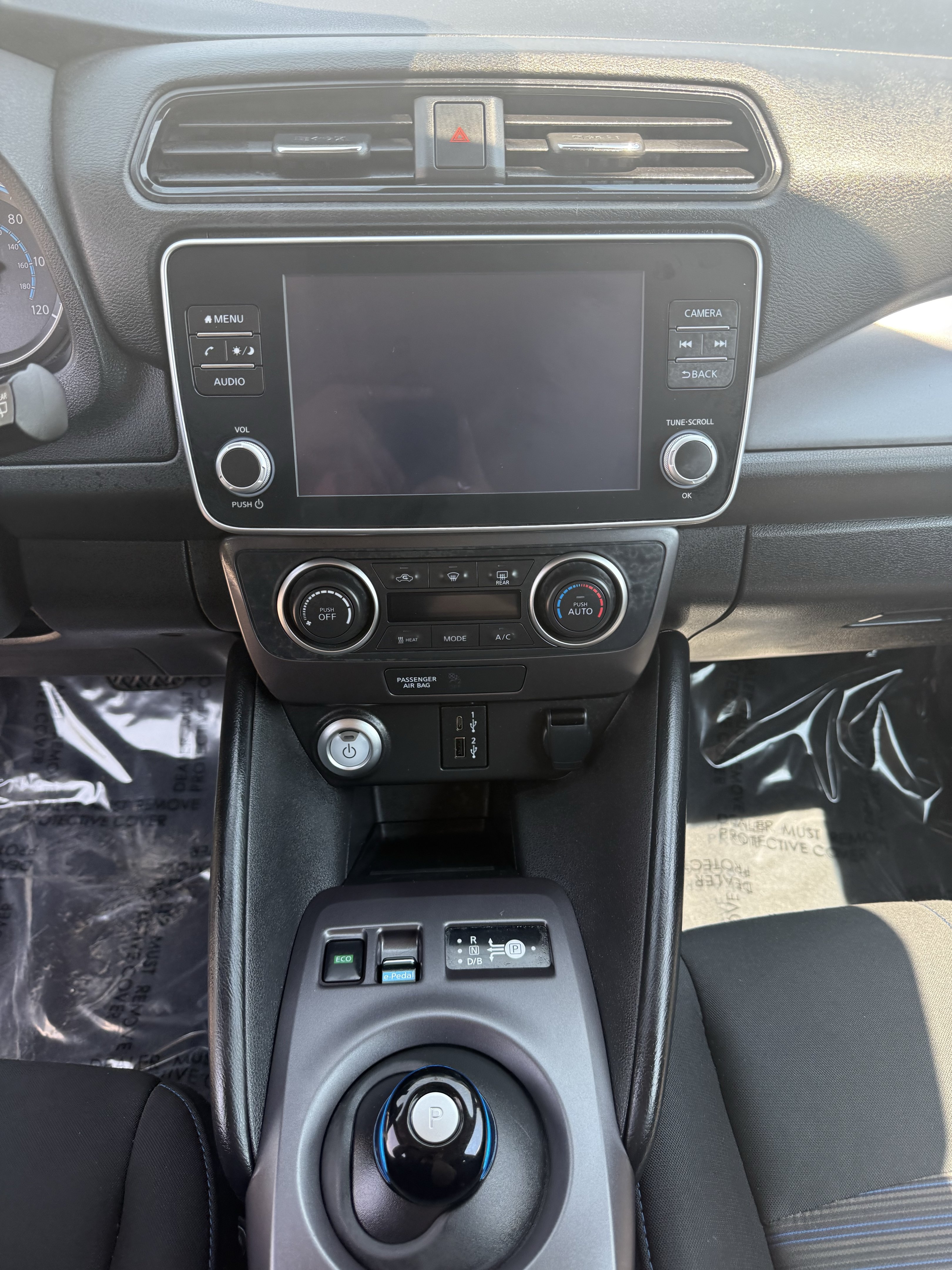 Used 2025 Nissan Leaf S FWD image 15