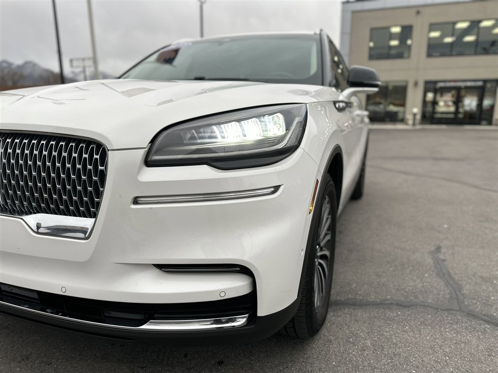 Used 2022 Lincoln Aviator Reserve w/ Equipment Group 201A image 10