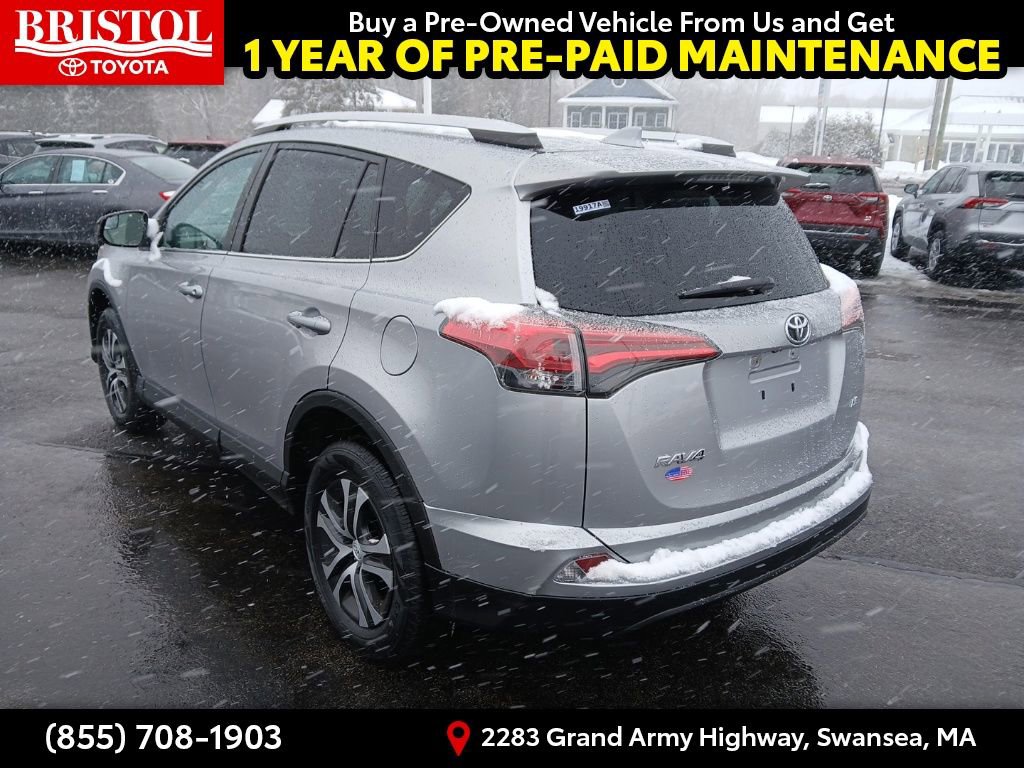 Used 2016 Toyota RAV4 LE image 5