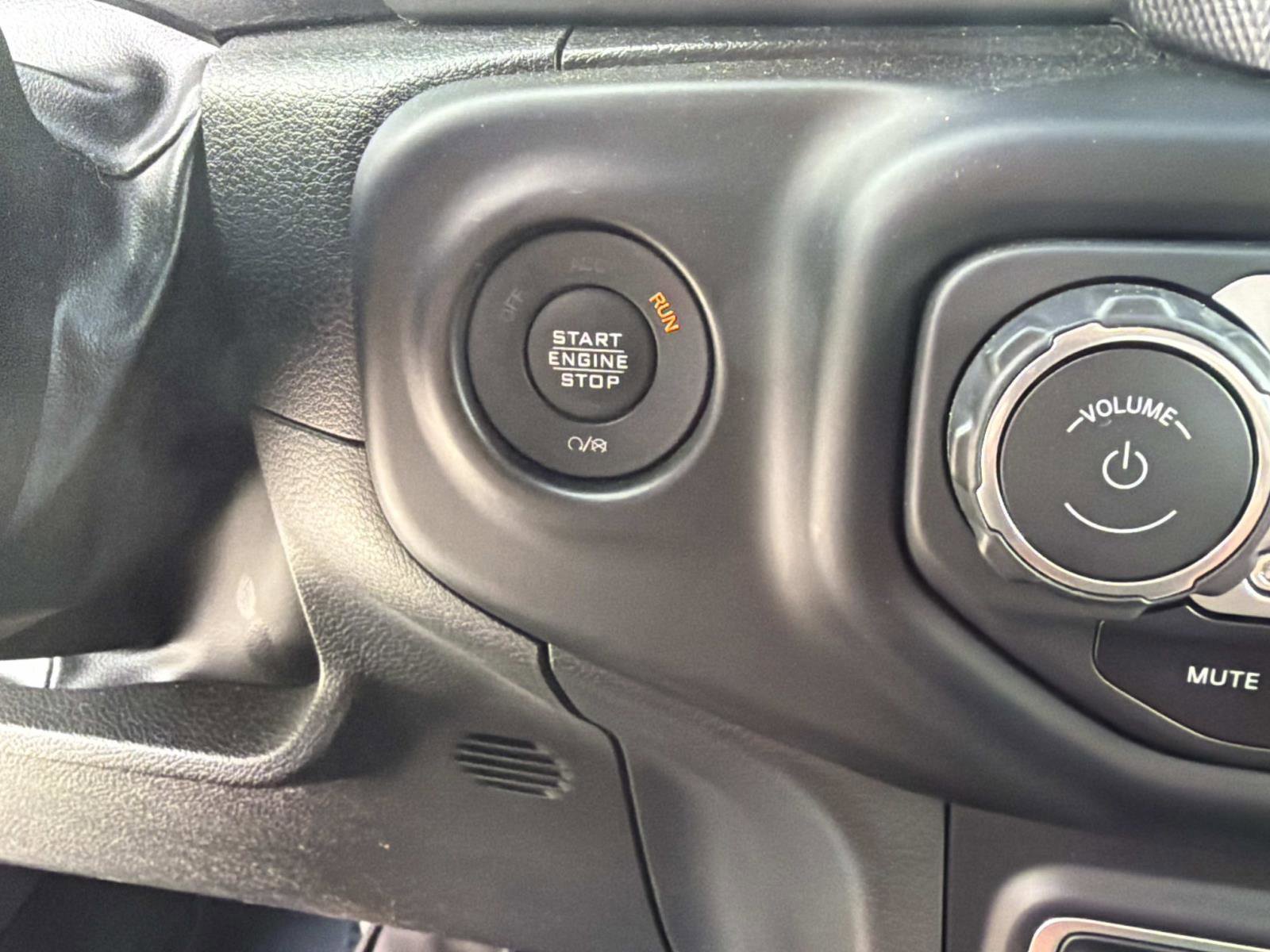 Used 2023 Jeep Wrangler Unlimited Sport AWD/4WD image 25